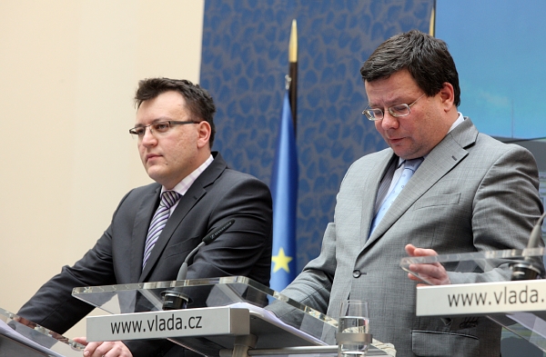 Případ Pavla Staňka (vlevo) bude řešit policie.