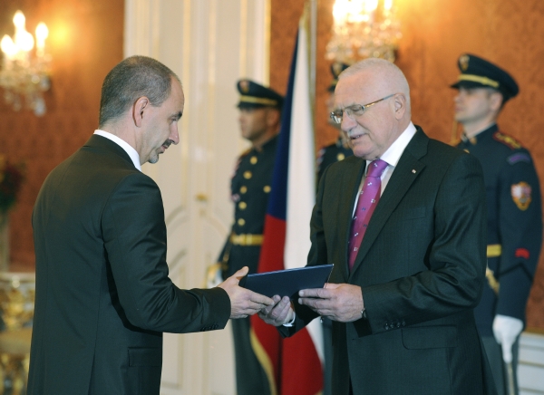Václav Klaus jmenoval Martina Kubu novým ministrem průmyslu.