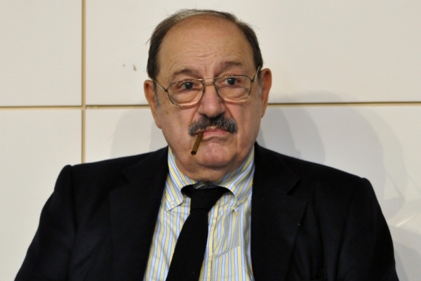 Umberto Eco na besedě v New Yorku.