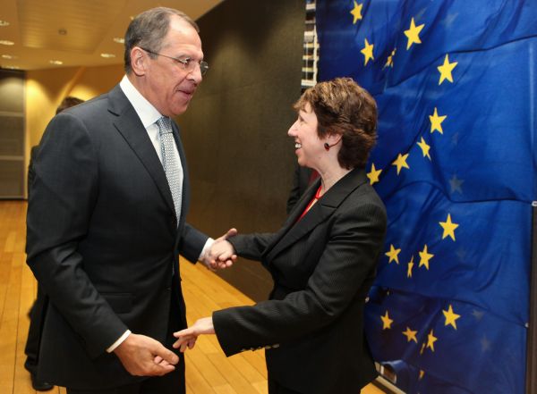 Ruský šéf diplomacie Lavrov a šéfka diplomace EU Ashtonová.