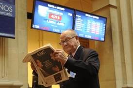 Některé banky ztrácejí ochotu půjčovat bankám z jihu Evropy.
