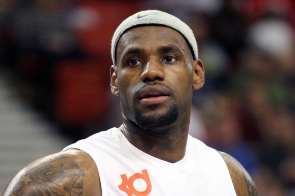 LeBron James si vydělá nejvíce peněz.