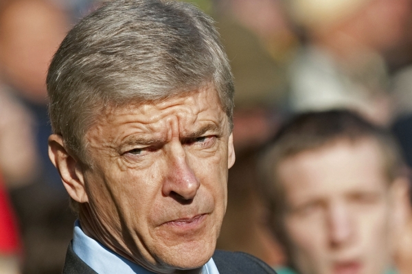 Arséne Wenger úvahy o odchodu z Arsenalu popřel. 
