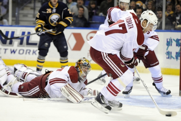 Radim Vrbata v sobotním utkání proti Buffalu.