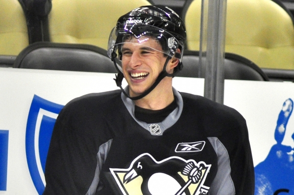 Sidney Crosby se vrátí na led v utkání proti New York Islanders. Sidney Crosby se vrátí na led v utkání proti New York Islanders.