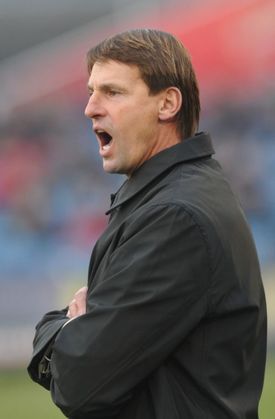 František Straka je u Řepky nežádoucí.