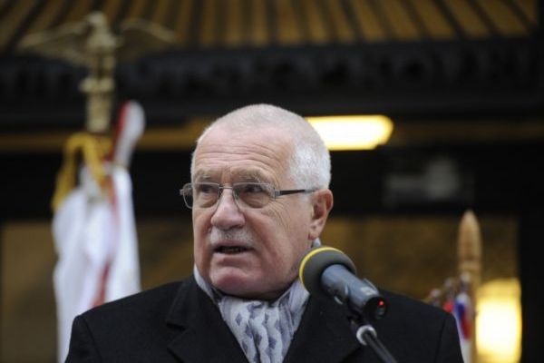Prezident podepsal vyšší daně. Prezident podepsal vyšší daně.