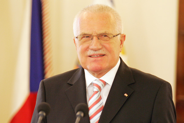 Prezident Klaus podepsal reformní zákony.