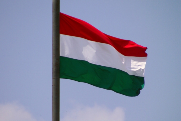 Maďarská vlajka.
