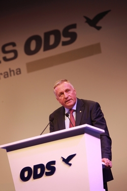 Korupce se rychle rozrostla po nástupu Mirka Topolánka do premiérského úřadu, tvrdí také Babiš.