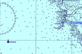 Poloha vraku na námořní mapě. Vpravo chorvatské město Rovinj.