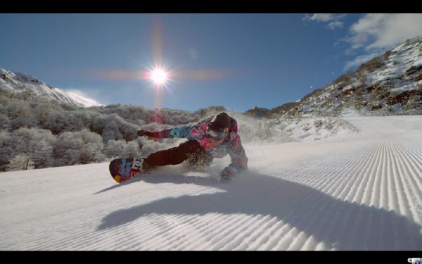 Extrémní snowboarding ve filmu The Art of Flight. 