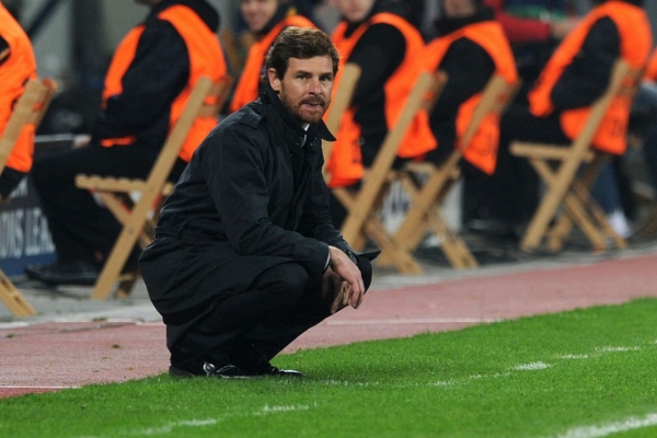 Trenér André Villas-Boas nezažívá s Chelsea úspěšný vstup do sezony.