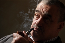 Ministr Schwarzenberg vyjádřil Tymošenkové svoji "neoblomnou solidaritu".