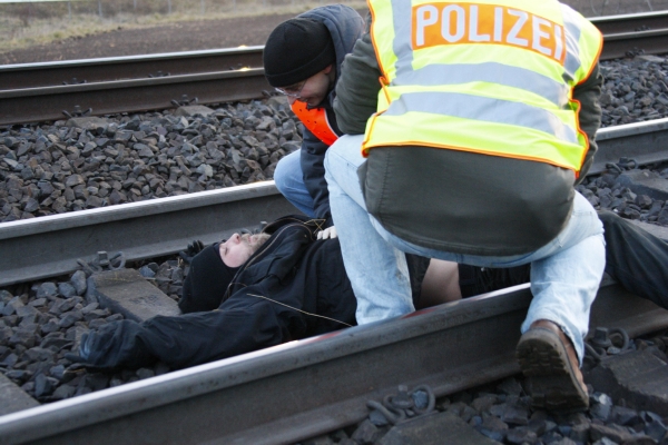 V Německu se střetli odpůrci jádra s policisty. V Německu se střetli odpůrci jádra s policisty.