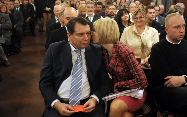 Jiří Paroubek na ustavujícím sjezdu s manželkou Petrou.