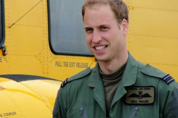 Princ William je příslušník královského letectva.