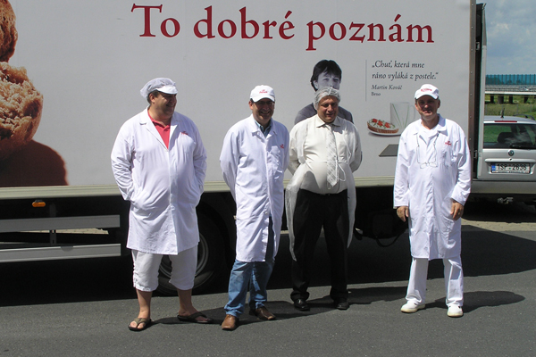 Jiří Paroubek na návštěvě pekáren Penam.