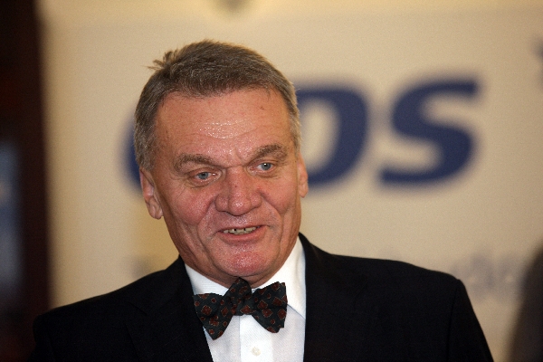 Primátor Bohuslav Svoboda je v kauze Kotrouše bezradný.