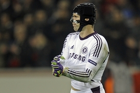 Brankář Chelsea Petr Čech. 