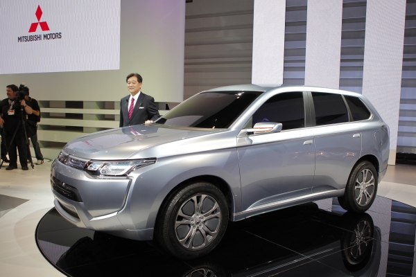 Automobilka Mitsubishi vystavuje elektrický koncept PX-MIEV2.