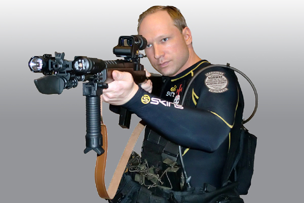Breivik v červenci při pumovém útoku a následné střelbě zabil 77 lidí.