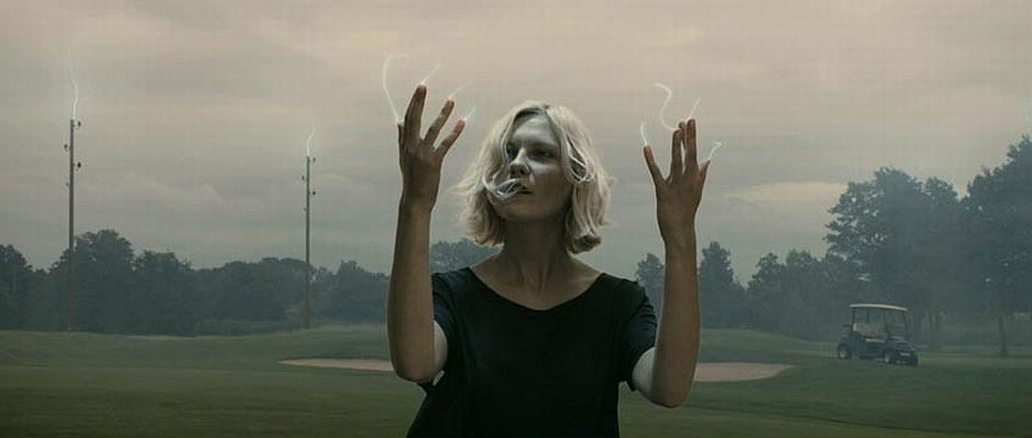Kirsten Dunst v Melancholii.