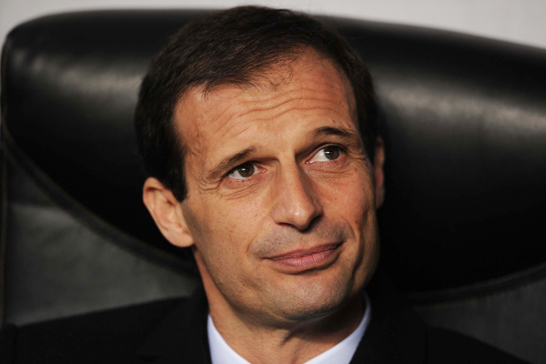 Trenér AC Milán Massimo Allegri do zápasu s Plzní postaví většinu opor. Trenér AC Milán Massimo Allegri do zápasu s Plzní postaví většinu opor.
