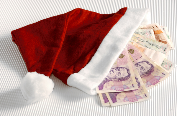 Mnoho důvodů k jásotu nebude. Tuzemské firmy osekávají bonusy pro zaměstnance. Mnoho důvodů k jásotu nebude. Tuzemské firmy osekávají bonusy pro zaměstnance.