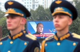 Putin mírotvorce v duchu Konfucia.