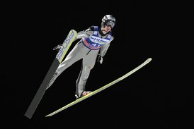 Český skokan na lyžích Lukáš Hlava zatím prožívá povedenou sezónu.