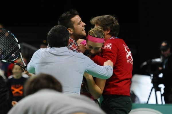 Yanina Wickmayerová obětí žertu Kim Clijstersové.