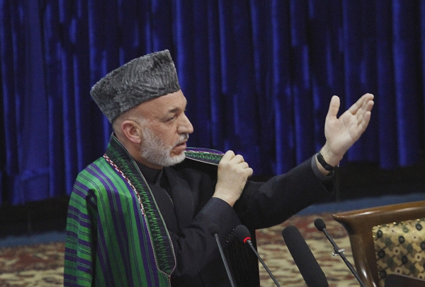 Afghánský prezident Hamíd Karzáí. Afghánský prezident Hamíd Karzáí.