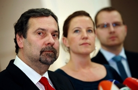 Představitelé Věcí veřejných.