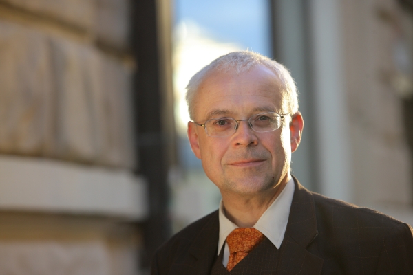 Vladimír Špidla tvrdí, že Češi neumějí zacházet s evropskými penězi.