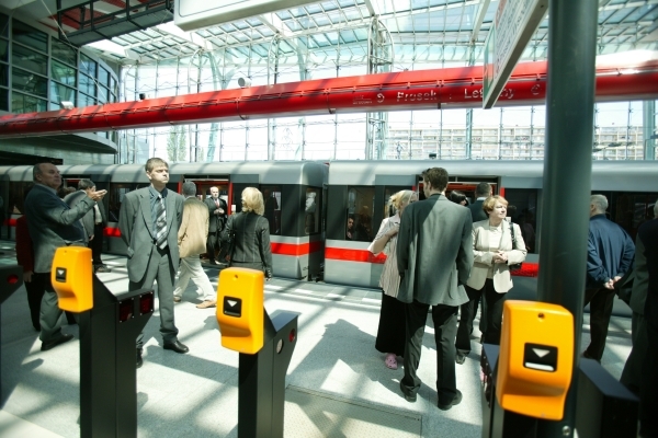Firma inkasovaly miliony za poradenství ohledně turniketů v metru (ilustrační foto). Firma inkasovaly miliony za poradenství ohledně turniketů v metru (ilustrační foto).