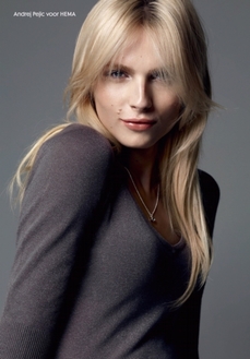Andrej Pejic patří mezi vyhledávané modely.