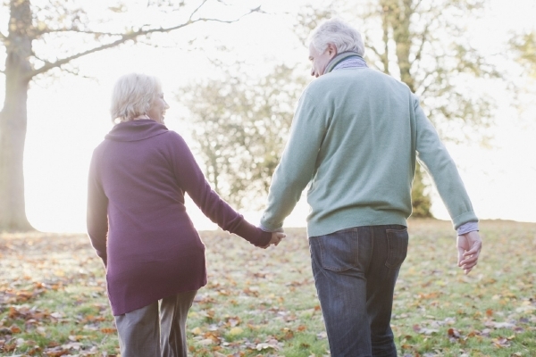Špatná koordinace pohybů při chůzi je jedním z prvních ukazatelů Parkinsonovy choroby.