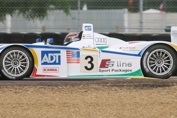 JJ Lehto s vozem Audi, se kterým v roce 2005 vyhrál závod 24 Hodin Le Mans.