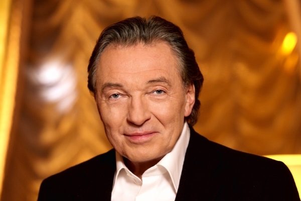 Karel Gott prezidentem? Potřeboval by nejméně 50 tisíc podpisů.