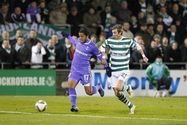 Tottenham sice porazil Shamrock Rovers, ze skupiny však nepostupuje.