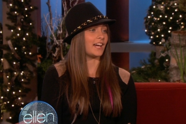 Paris Jacksonová v show Ellen DeGeneresové.