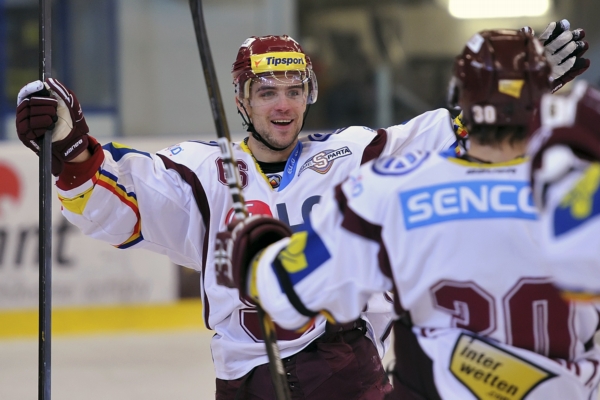 Hokejová extraliga se na podnět klubů možná uzavře.