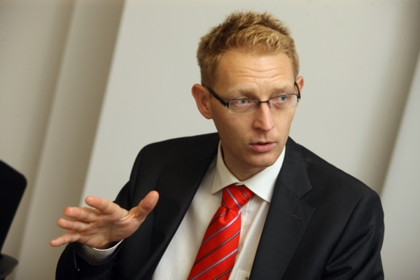 Investiční mág Karel Janeček vydělává na obchodování, které řídí počítače.