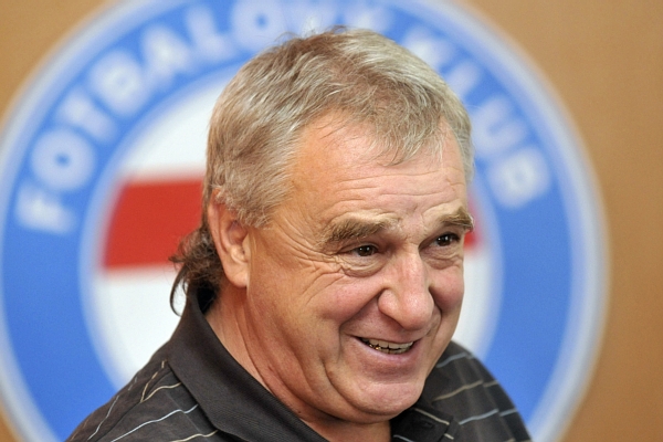 Trenér Sigmy Olomouc Petr Uličný.