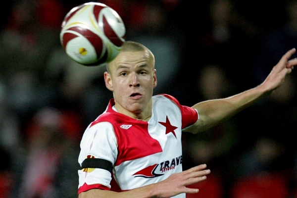 Fotbalista Adam Hloušek.