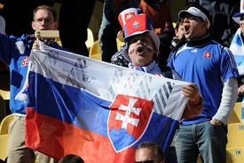 Fanoušci slovenské reprezentace.