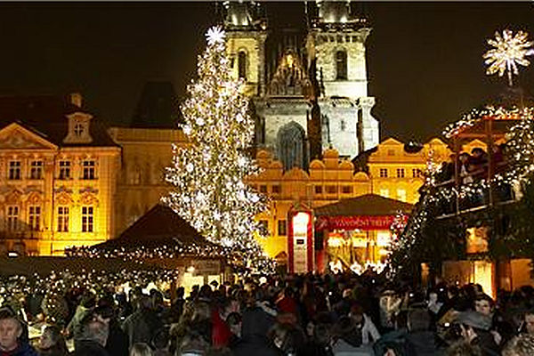 O Vánocích zní hudba v kostelích i na náměstích.