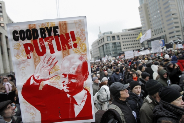 Na demonstraci proti Putinovi v centru Moskvy se sešlo přes sto tisíc lidí. Na demonstraci proti Putinovi v centru Moskvy se sešlo přes sto tisíc lidí.