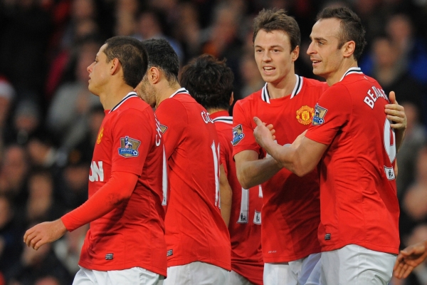 Fotbalisté Manchesteru United se dotáhli na čelo tabulky. Fotbalisté Manchesteru United se dotáhli na čelo tabulky.
